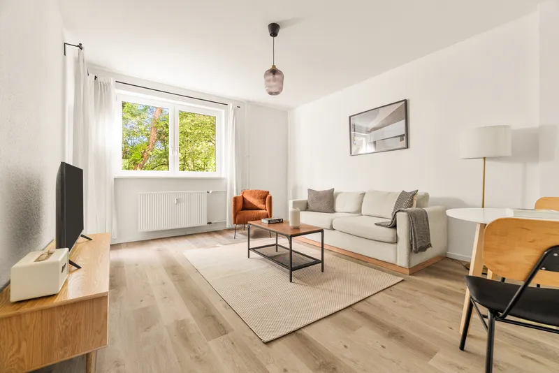 Wunderschöne 2-Zimmer-Wohnung mit Balkon in Kreuzberg - voll möbliert — photo 1